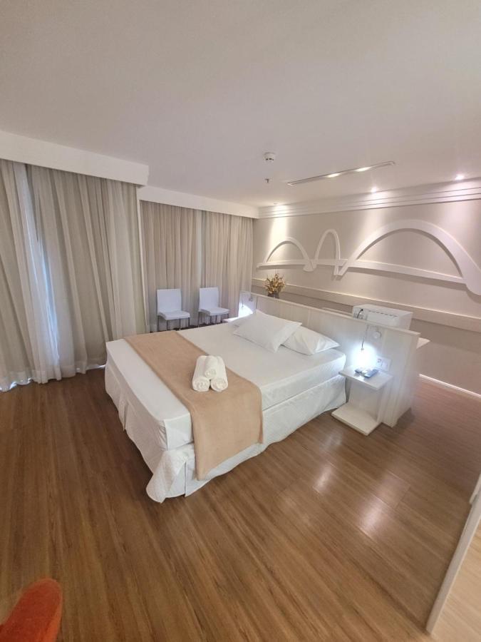 Flat Mercure Brasilia Lider By Rei Dos Flats Exterior photo