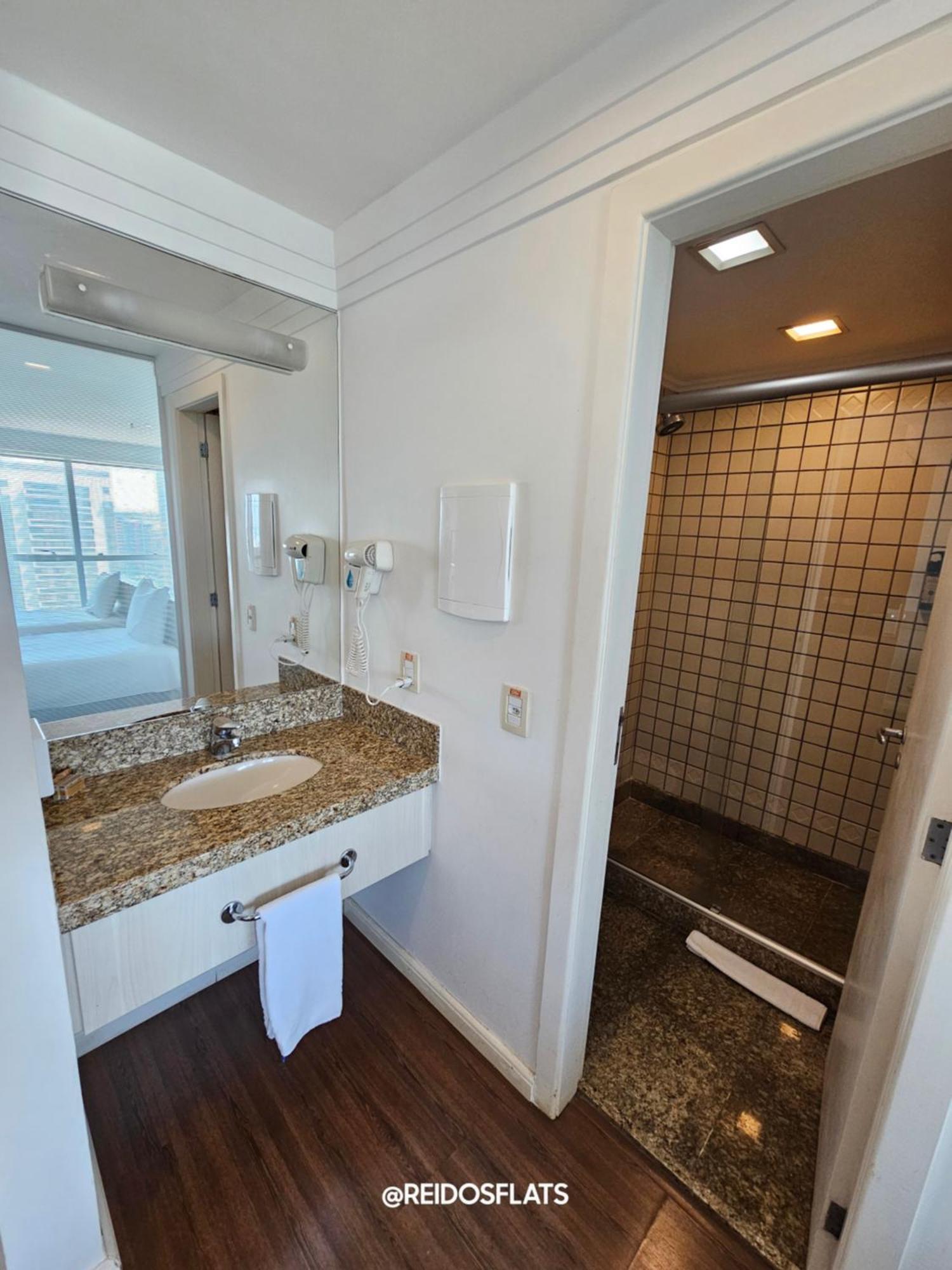 Flat Mercure Brasilia Lider By Rei Dos Flats Exterior photo